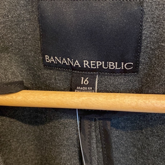 Banana Republic Blazer - Picture 5 of 6